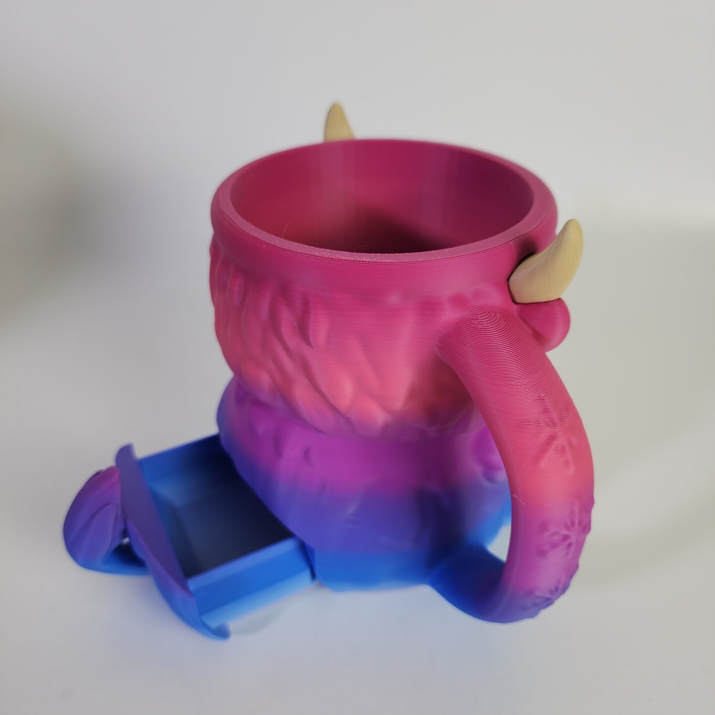 Ice Cream Pint Holder - Ferdinand the Highland Cow - Blue/Purple/Pink Rainbow